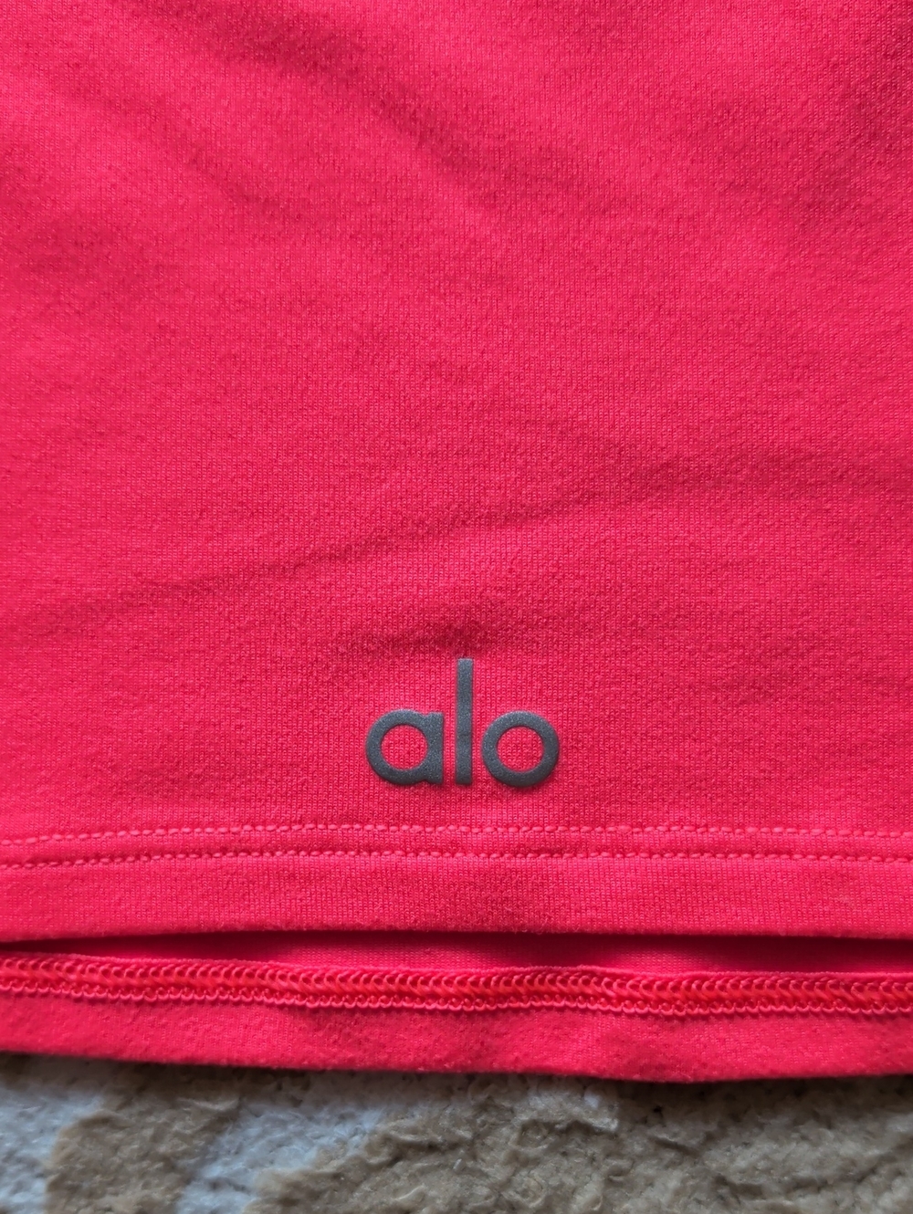 Alo Cropped T-Shirt Hot Pink EUC - Picture 3 of 3
